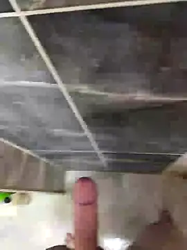 Snapshot of Titjober chatting on December 11, 4:20 pm Titjober online show from December 11, 4:20 pm