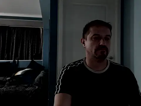 Snapshot of MisterFaithRO chatting on May 8, 10:46 pm MisterFaithRO online show from May 8, 10:46 pm