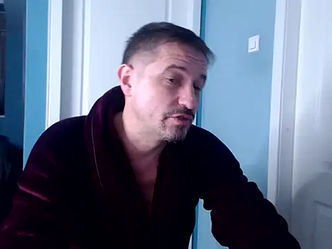 MisterFaithRO online show from April 12, 9:07 pm