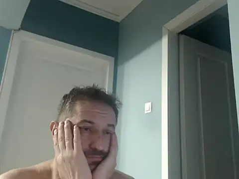 MisterFaithRO online show from April 16, 5:57 pm