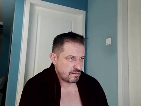 Snapshot of MisterFaithRO chatting on April 19, 6:10 pm MisterFaithRO online show from April 19, 6:10 pm