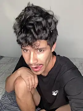 Dimitrixxx   online show from May 7, 9:40 pm