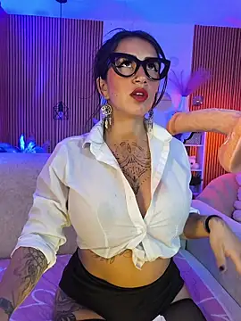 Tattooed spittingdoll online show from January 31, 10:41 pm