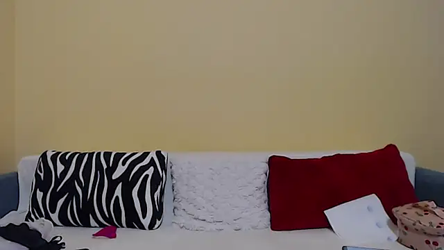 Snapshot of christine33 chatting on March 1, 4:40 pm christine33 online show from March 1, 4:40 pm