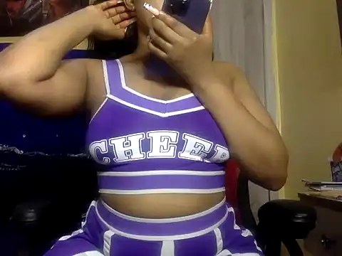 Snapshot of BOOTYBANGER24xx chatting on July 16, 9:06 am BOOTYBANGER24xx online show from July 16, 9:06 am