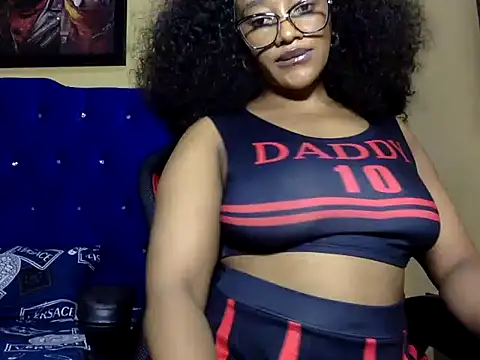 Snapshot of BOOTYBANGER24xx chatting on August 3, 9:59 am BOOTYBANGER24xx online show from August 3, 9:59 am