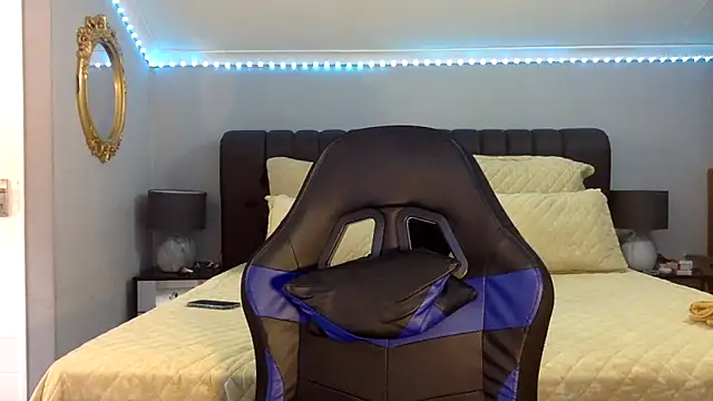 BOOTYBANGER24xx online show from November 17, 7:34 am