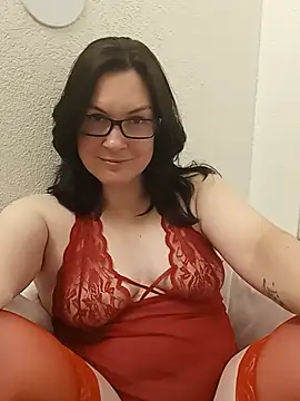 Snapshot of DesreRose chatting on July 2, 12:44 am DesreRose online show from July 2, 12:44 am