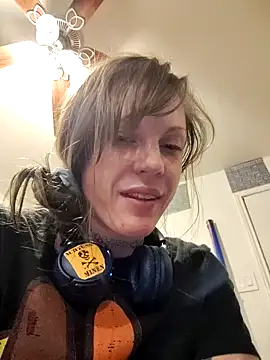 TheDaisyChaos online show from October 21, 7:57 pm