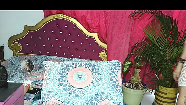 Snapshot of big_boobsmature chatting on November 24, 10:10 pm big boobsmature online show from November 24, 10:10 pm