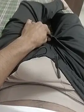 Babyucum4me online show from April 27, 2:04 pm