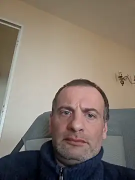 Snapshot of Perv10 chatting on March 10, 7:01 am Perv10 online show from March 10, 7:01 am