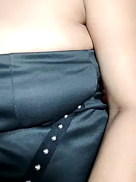 Snapshot of HotSpicyGujju chatting on February 22, 10:52 pm HotSpicyGujju online show from February 22, 10:52 pm