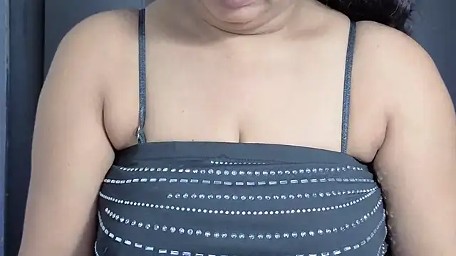 HotSpicyGujju online show from February 10, 7:40 am