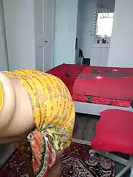 Snapshot of HotSpicyGujju chatting on March 4, 9:40 am HotSpicyGujju online show from March 4, 9:40 am