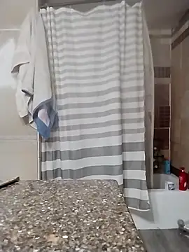 Snapshot of ThickDMatty@xh chatting on December 8, 4:22 am ThickDMattyxh online show from December 8, 4:22 am