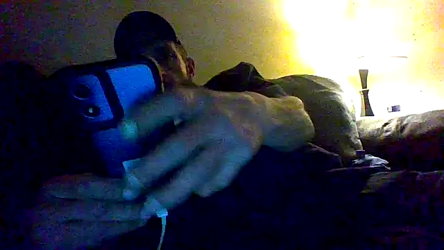 Snapshot of ThickDMatty@xh chatting on March 12, 4:19 am ThickDMattyxh online show from March 12, 4:19 am