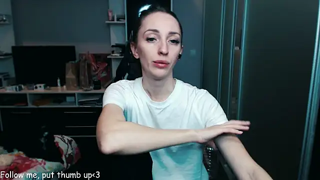 Natalimeowks online show from December 30, 5:02 pm