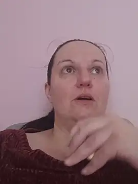 BustyLadyAlma online show from May 31, 7:03 am