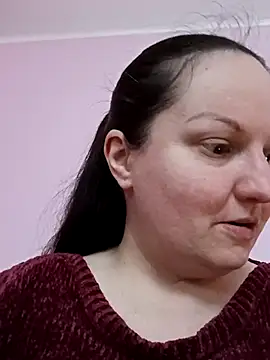 BustyLadyAlma online show from April 18, 6:05 am