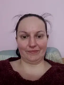 BustyLadyAlma online show from April 5, 6:42 am