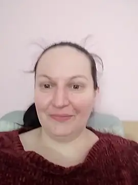 BustyLadyAlma online show from March 28, 7:20 am