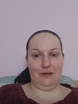 BustyLadyAlma online show from June 7, 6:51 am