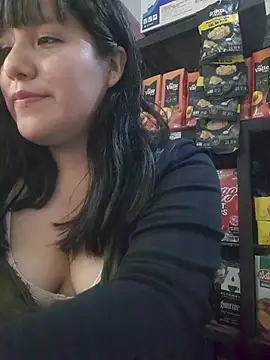 Kalani Engel online show from April 11, 6:43 am