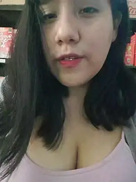 Kalani Engel online show from May 30, 6:24 pm