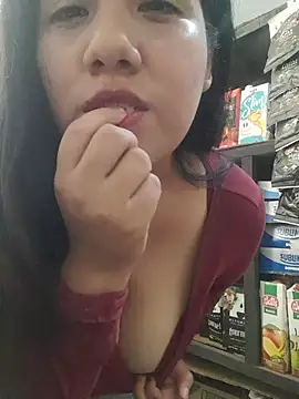 Kalani Engel online show from April 3, 6:36 pm