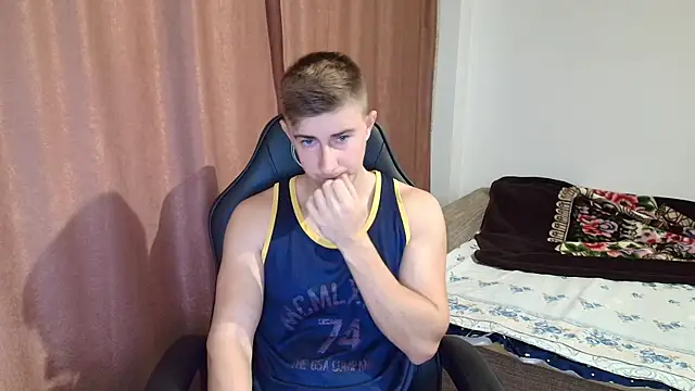 Todhorny9873 online show from December 20, 5:47 am