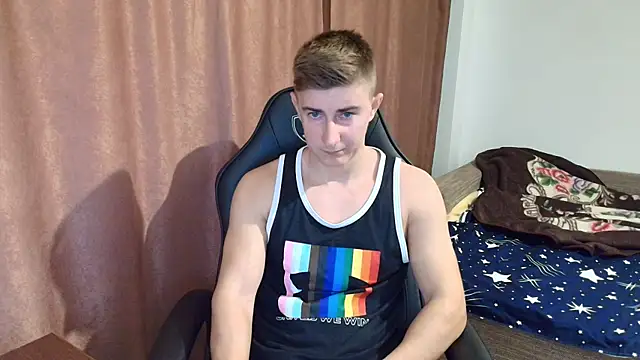 Todhorny9873 online show from January 10, 4:44 am