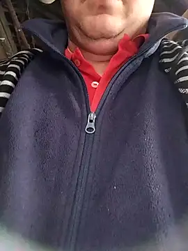 Snapshot of sarpe4 chatting on December 1, 6:58 am sarpe4 online show from December 1, 6:58 am