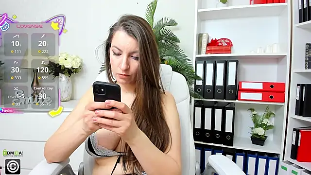 amayawest online show from March 24, 10:59 am