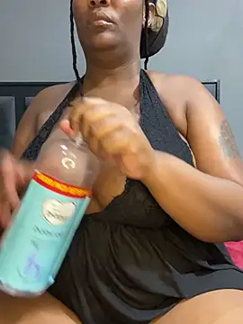 Sexycandyxxx online show from February 24, 11:27 pm