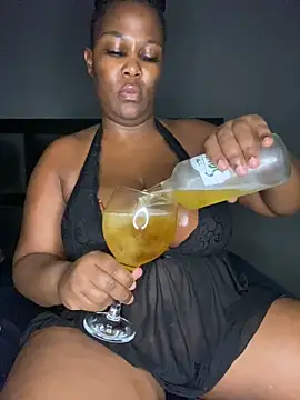 Sexycandyxxx online show from March 27, 10:11 pm