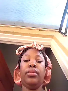 SWEETDOLLY29XX online show from May 18, 7:46 am