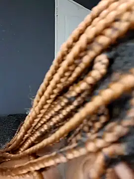 SWEETDOLLY29XX online show from March 31, 1:40 am