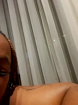 SWEETDOLLY29XX online show from March 27, 8:32 pm