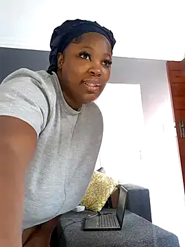 SWEETDOLLY29XX online show from November 6, 9:35 am