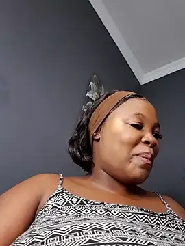 SWEETDOLLY29XX online show from December 5, 7:55 pm