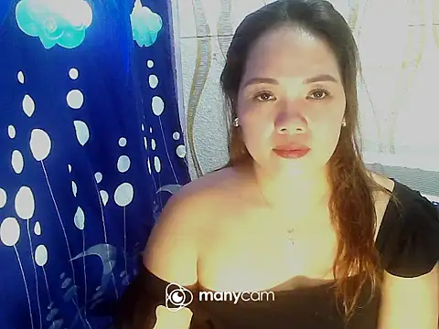 BURBERRY69 online show from September 15, 2:12 am