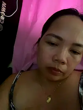 BURBERRY69 online show from November 23, 6:56 am