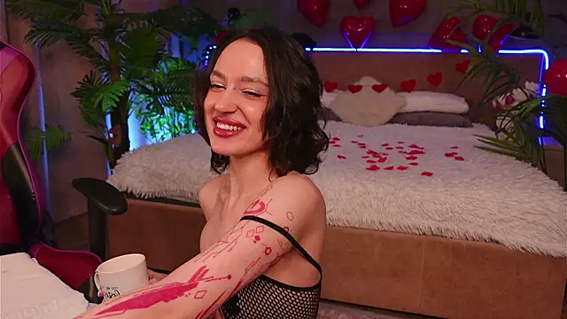 Devilinee online show from February 11, 6:57 am