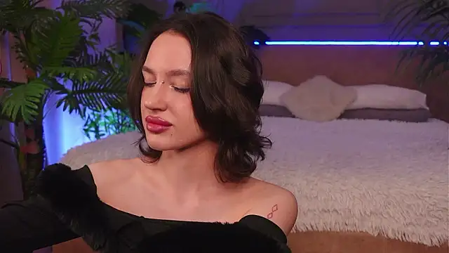 Devilinee online show from March 6, 6:41 am