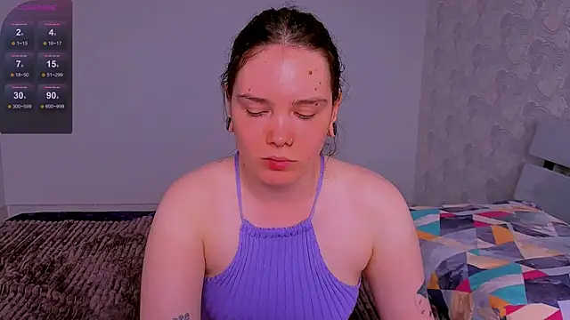 Snapshot of Janie_JJ_Curvie chatting on June 25, 4:54 am Janie JJ Curvie online show from June 25, 4:54 am