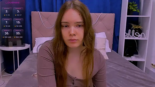 Janie JJ Curvie online show from March 10, 1:31 am