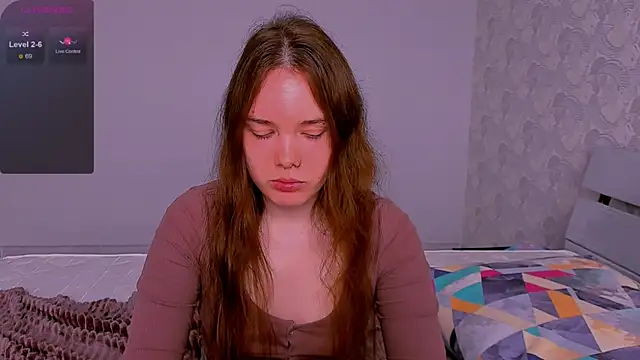 Janie JJ Curvie online show from April 10, 3:24 am