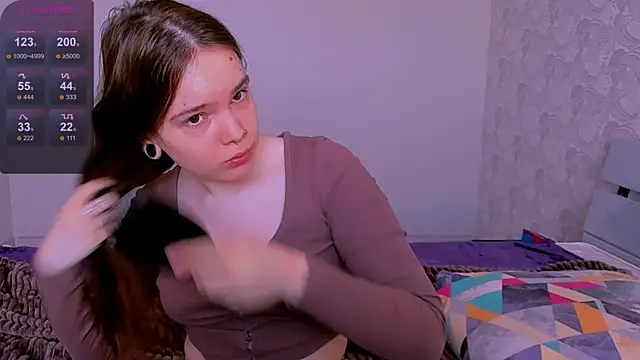 Janie JJ Curvie online show from April 14, 2:05 am