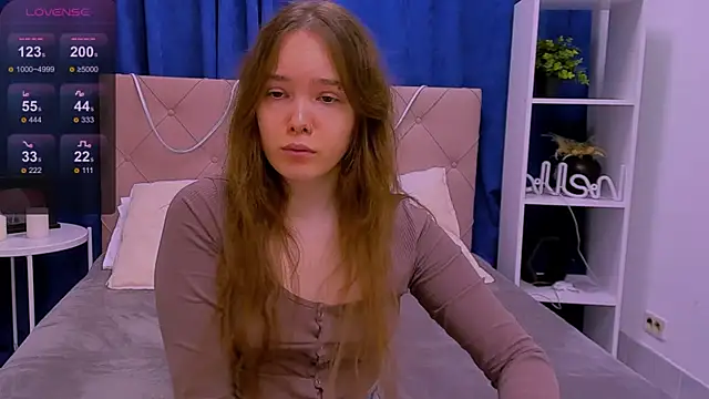 Janie JJ Curvie online show from March 15, 1:23 am